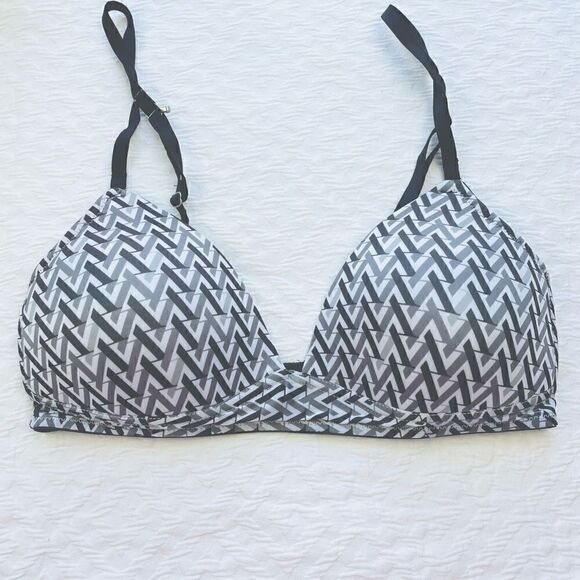 BUY 1 GET 1 FREE Unlined cool comfortable every day bra GEOMETRIC print black an - Picture 1 of 9